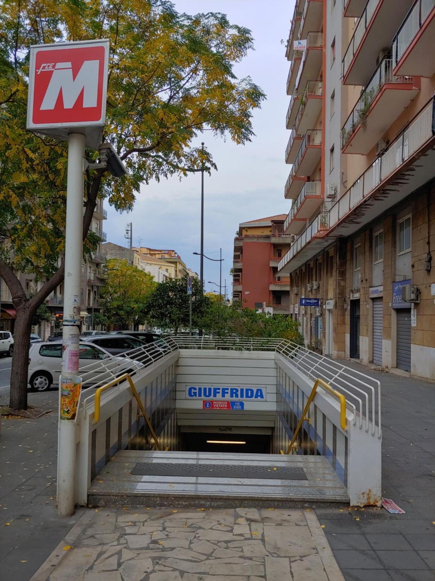 Casa Bianca - Centro Citta E Due Minuti A Piedi Dalla Metro *