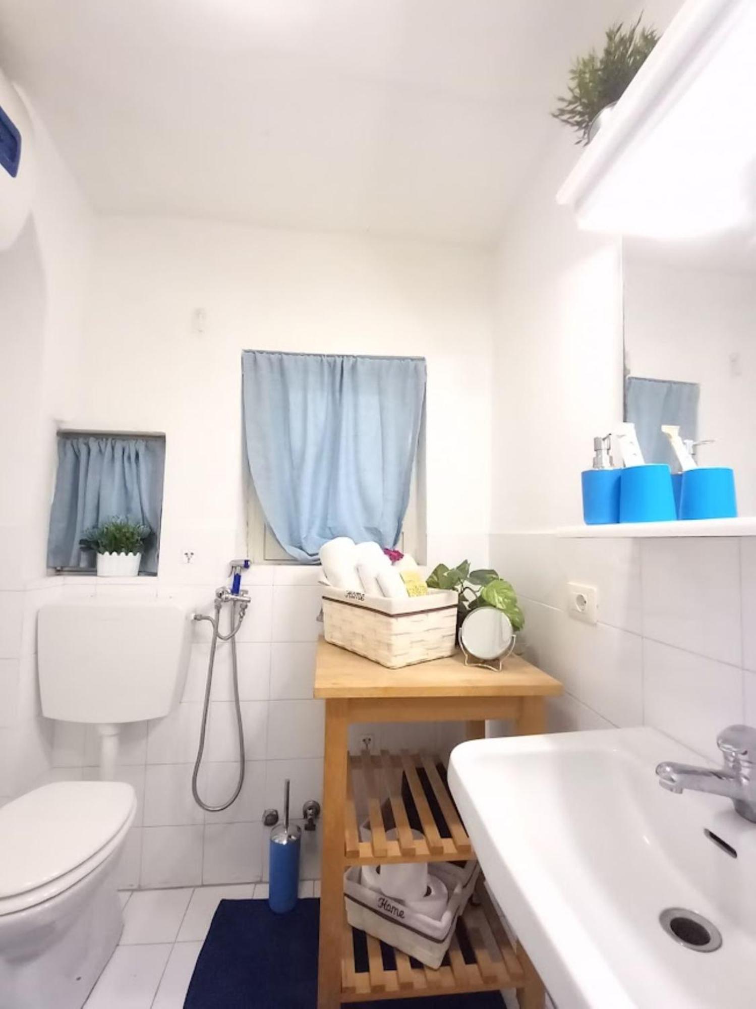 Casa Bianca - Centro Citta E Due Minuti A Piedi Dalla Metro Apartment Catania