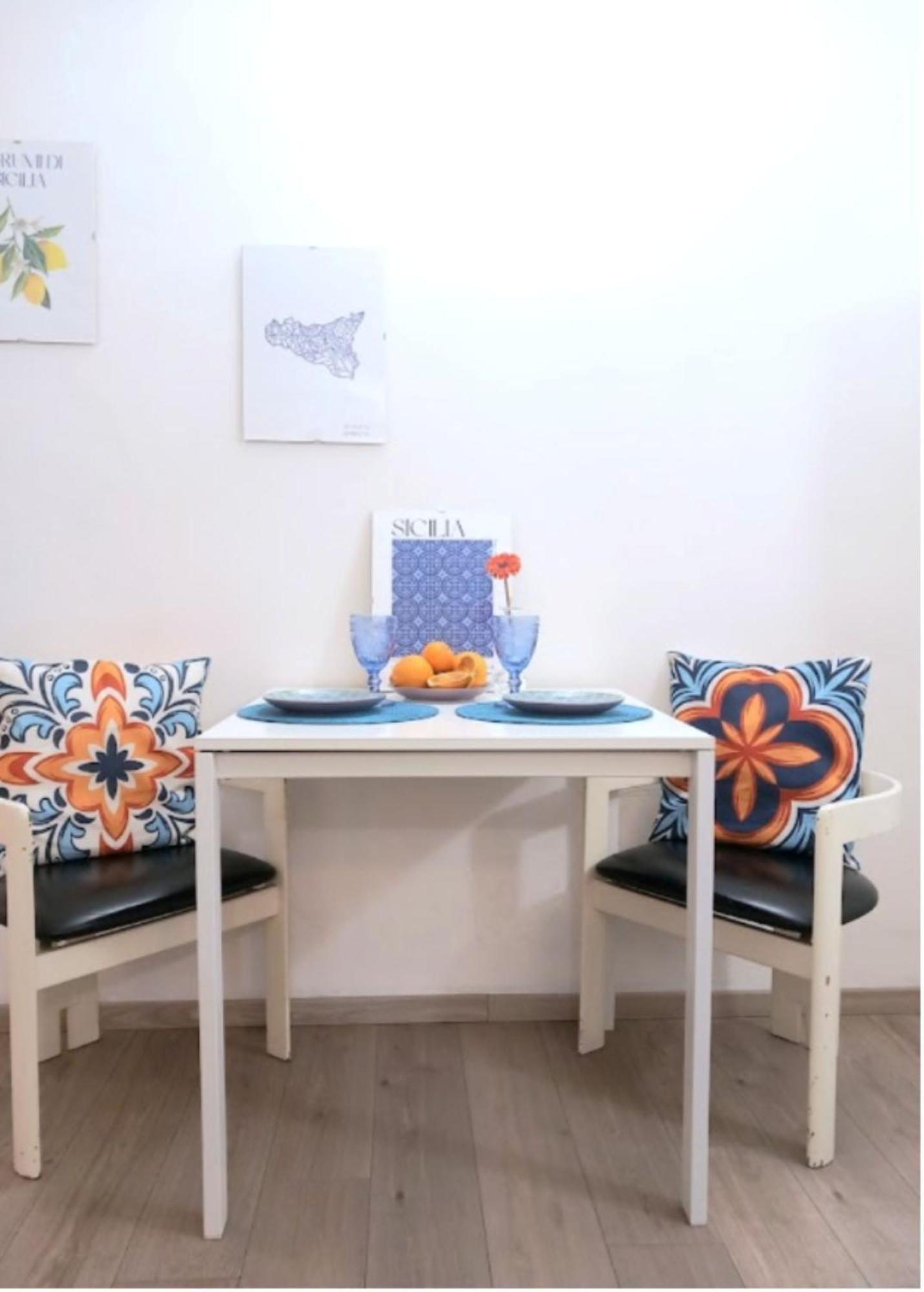 Apartment Casa Bianca - Centro Citta E Due Minuti A Piedi Dalla Metro