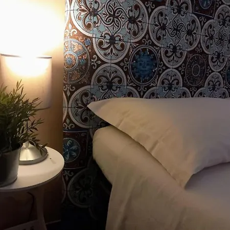 Casa Bianca - Centro Citta E Due Minuti A Piedi Dalla Metro CTA Exterior foto