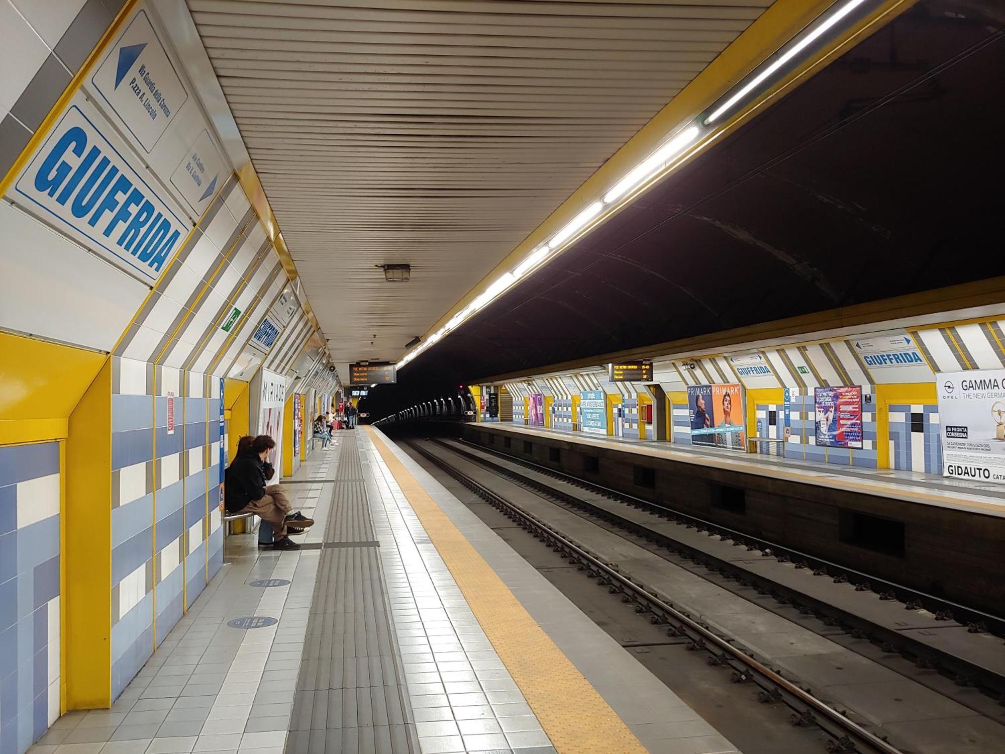 Casa Bianca - Centro Citta E Due Minuti A Piedi Dalla Metro * Catania
