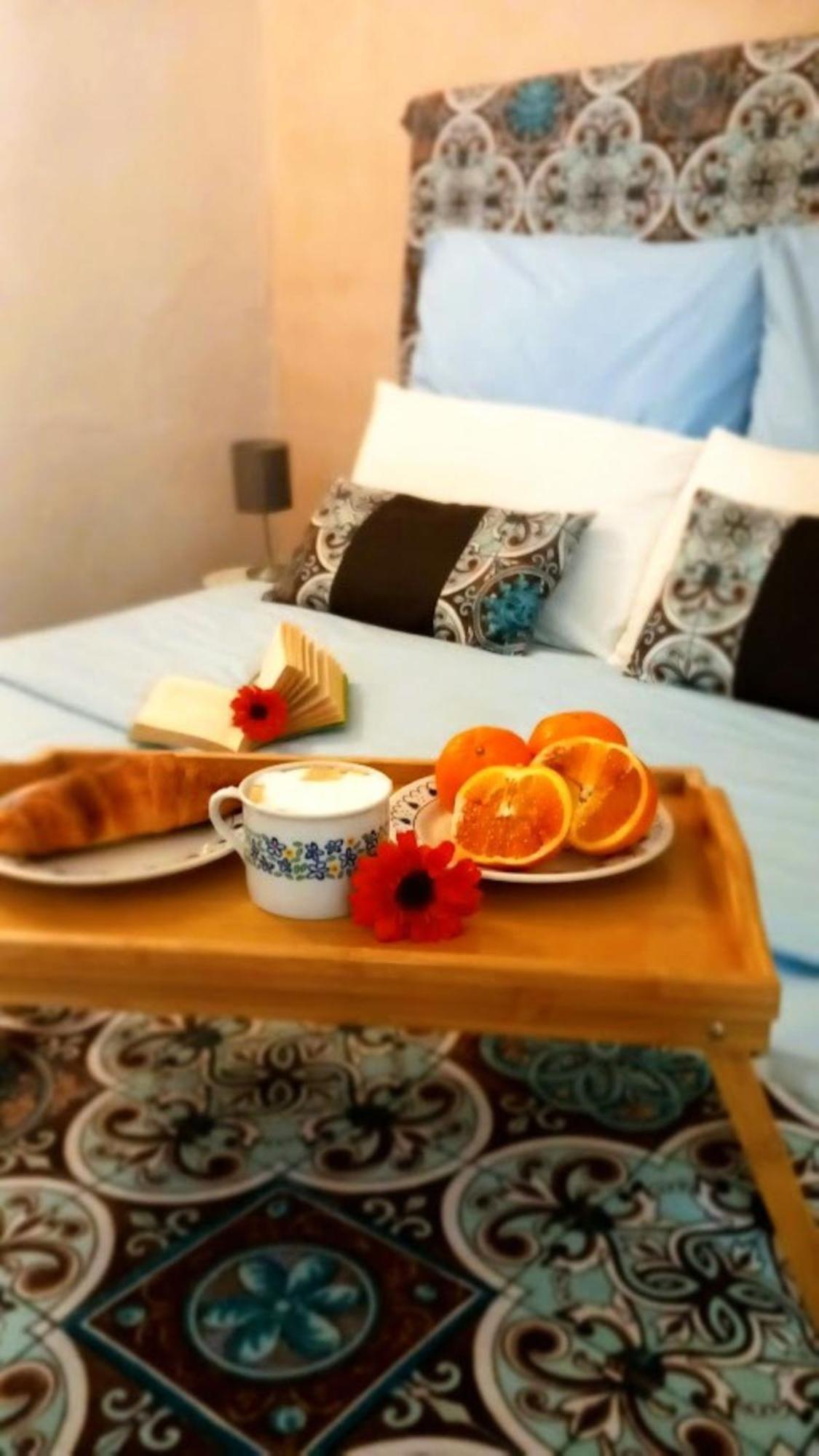 Casa Bianca - Centro Citta E Due Minuti A Piedi Dalla Metro Apartment
